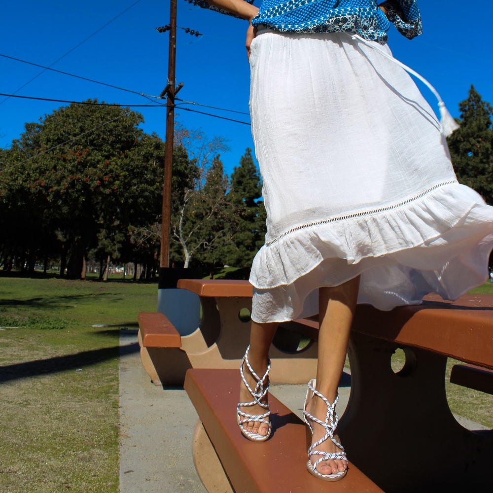 🚨//The Cassidy// blue and white Strappy heel - Picture 7 of 8